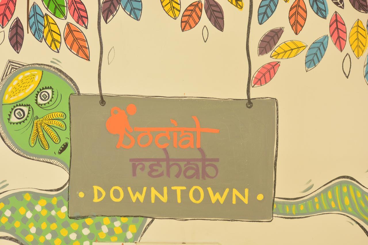 Social Rehab Downtown Hostel Bangalore Buitenkant foto