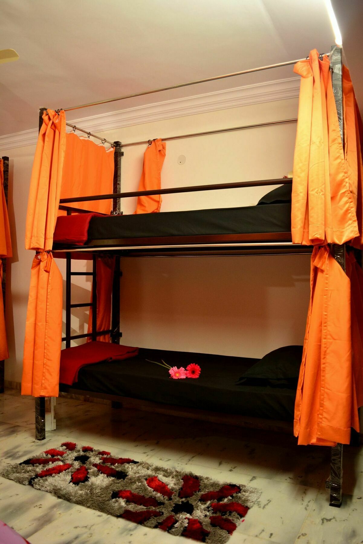 Social Rehab Downtown Hostel Bangalore Buitenkant foto